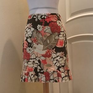 Nwot Loft stretchy cotton blend floral skirt